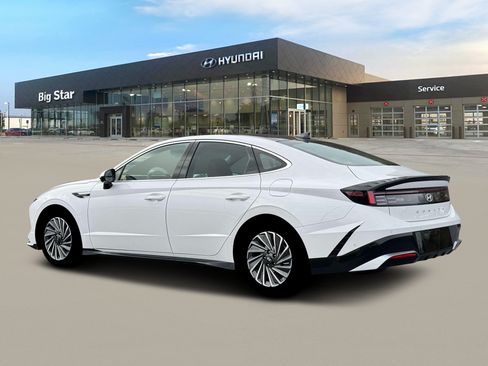 New 2026 Hyundai Sonata Limited FWD image 4