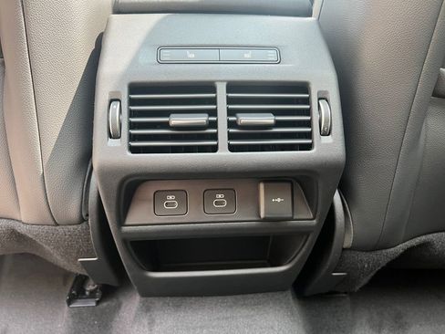 Used 2025 Land Rover Discovery Sport S AWD/4WD image 25