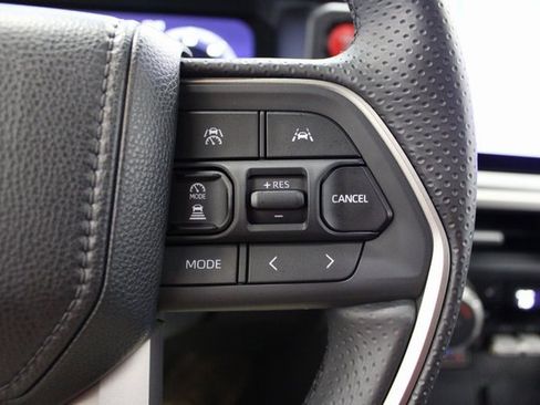 Used 2025 Toyota 4Runner TRD Off-Road Premium image 37