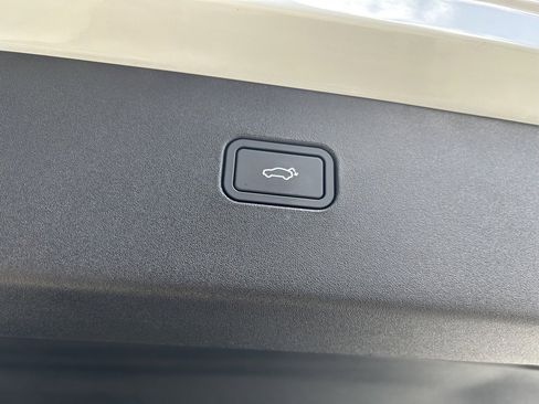 Certified 2025 Volvo EX30 Ultra image 12