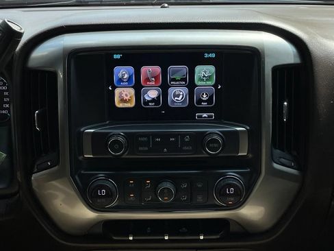 Used 2018 Chevrolet Silverado 1500 LT w/ Texas Edition RWD image 16