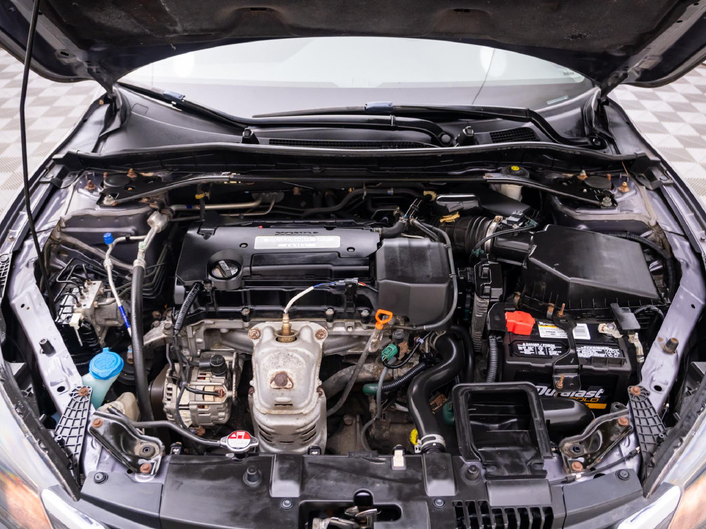 Used 2015 Honda Accord Sport image 29