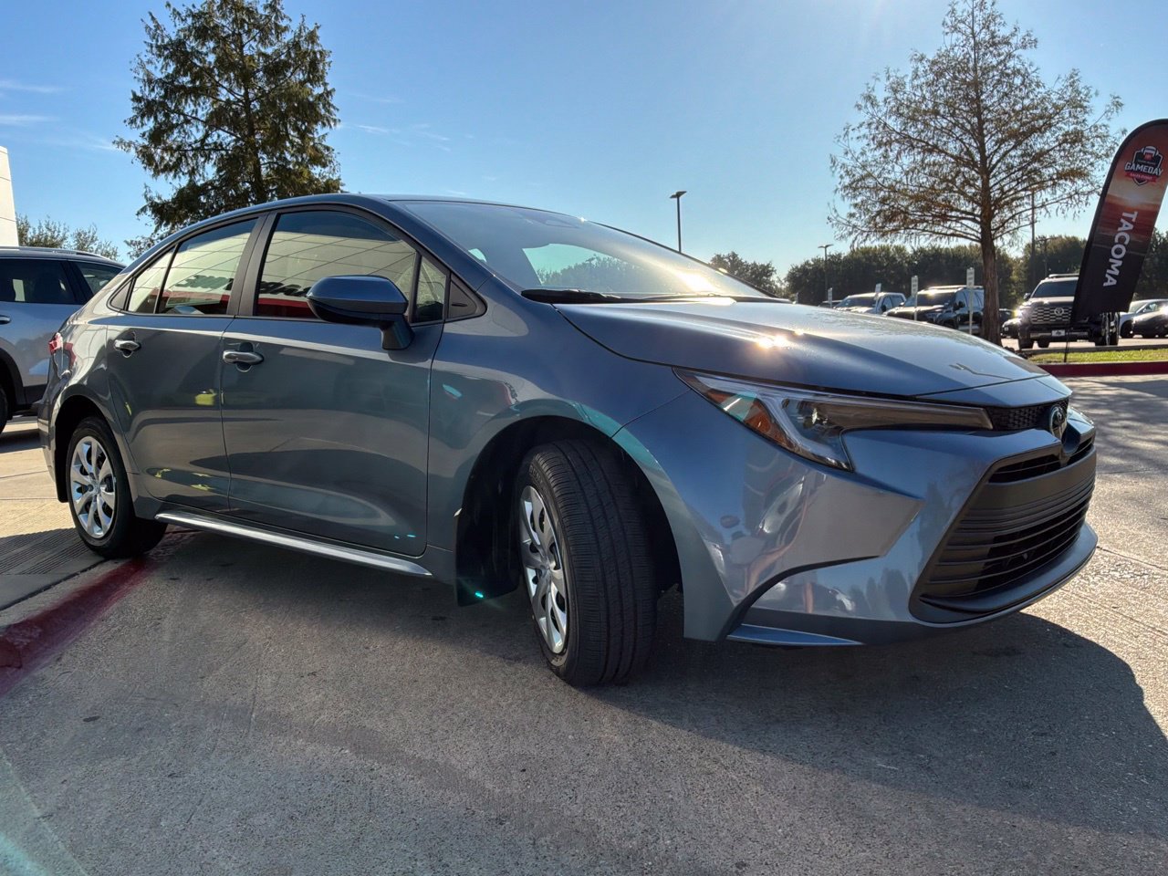 New 2027 Toyota Corolla LE FWD image 4
