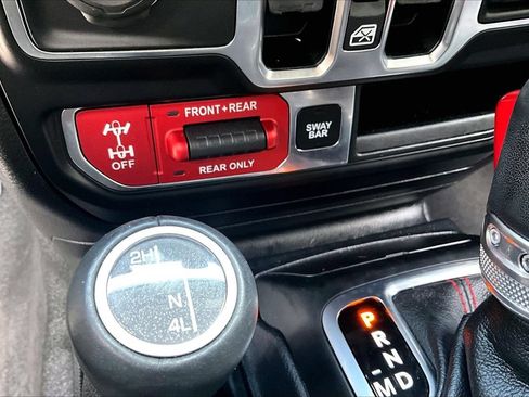 Used 2020 Jeep Wrangler Unlimited Rubicon AWD/4WD image 24