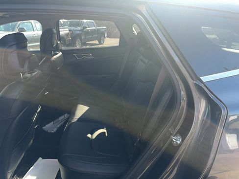 Used 2023 Kia Sportage EX image 10