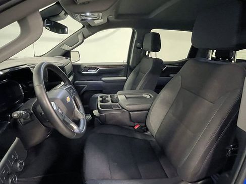 Used 2026 Chevrolet Silverado 1500 LT image 3