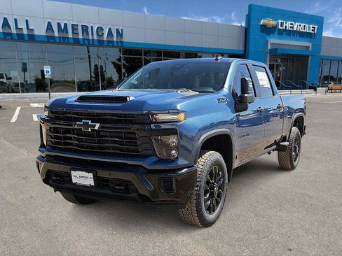 Used 2026 Chevrolet Silverado 2500 Custom w/ Custom Value Package AWD/4WD image 4
