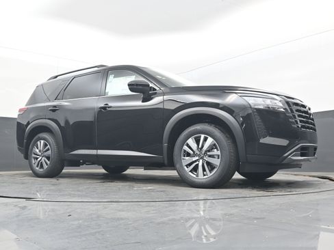 New 2026 Nissan Pathfinder SL FWD image 23
