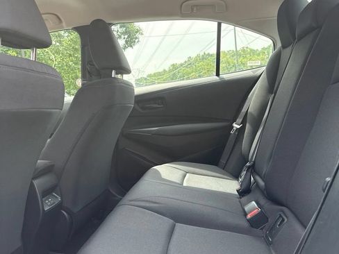 Used 2025 Toyota Corolla LE FWD image 10