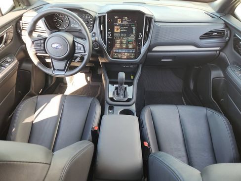 Used 2025 Subaru Forester Limited AWD/4WD image 18