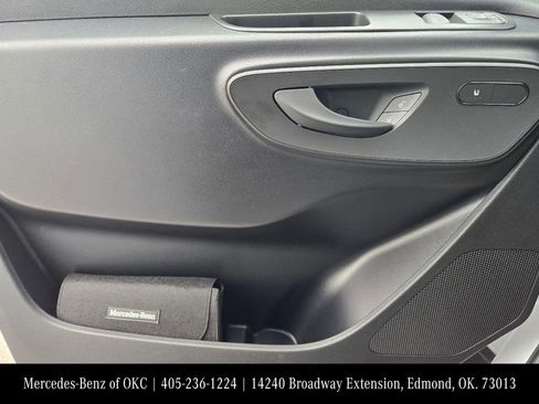 Used 2025 Mercedes-Benz Sprinter 2500 image 23