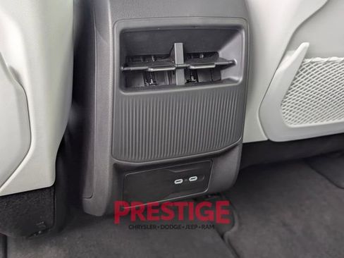 New 2025 Jeep Wagoneer S Limited image 18