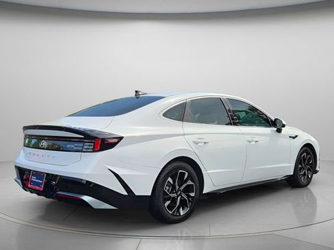 Used 2024 Hyundai Sonata SEL FWD image 7