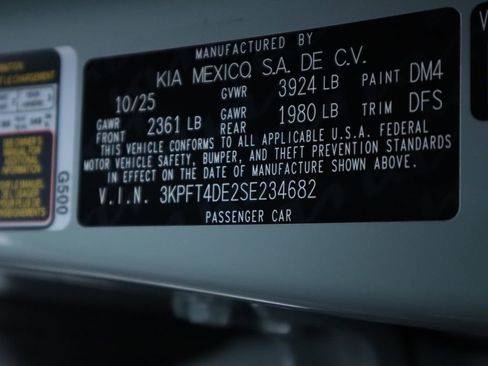 New 2025 Kia K4 LXS image 43