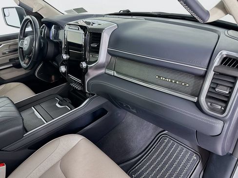 Used 2024 RAM 1500 Limited AWD/4WD image 32