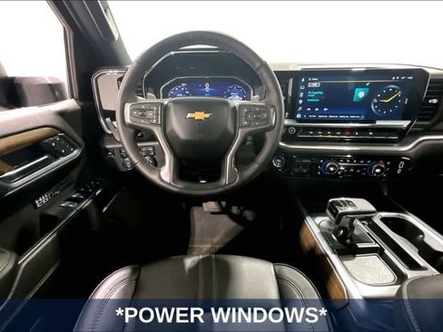 Used 2024 Chevrolet Silverado 1500 High Country w/ High Country Premium Package AWD/4WD image 12