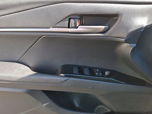 Used 2026 Toyota Camry SE image 11