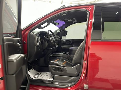 Used 2020 GMC Sierra 2500 AT4 w/ AT4 Premium Package AWD/4WD image 2