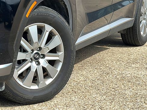Used 2025 Hyundai Palisade SEL FWD image 3