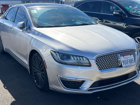 Used 2018 Lincoln MKZ Reserve image 3
