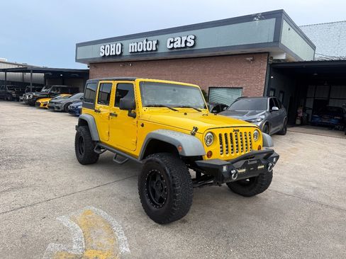 Used 2011 Jeep Wrangler Unlimited Sport AWD/4WD image 3
