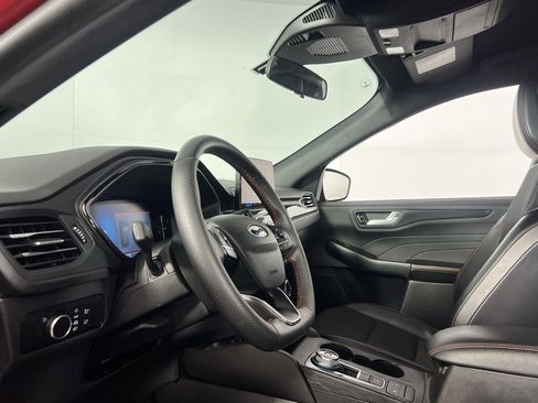 Used 2025 Ford Escape ST-Line image 21