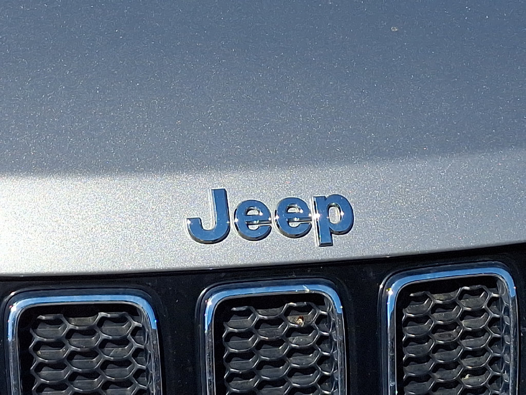 Used 2021 Jeep Compass Limited w/ Elite Exterior Group AWD/4WD image 4