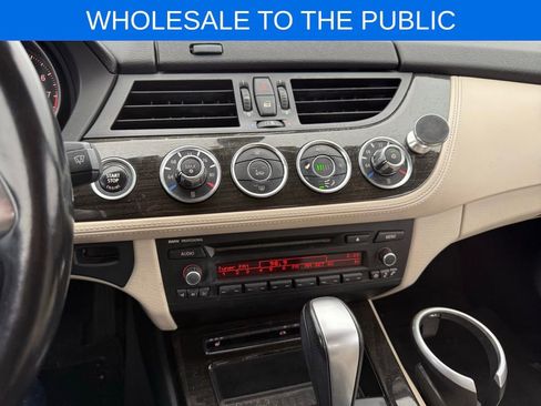 Used 2011 BMW Z4 sDrive30i image 17