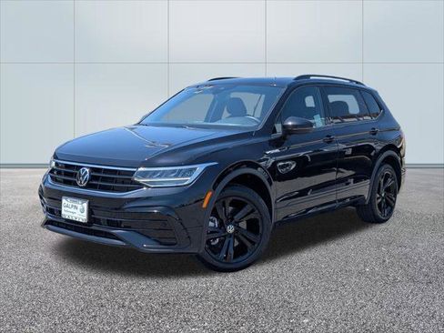 Used 2023 Volkswagen Tiguan SE R-Line FWD image 1