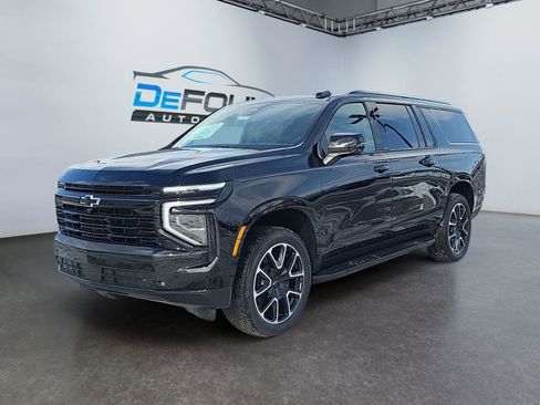 New 2026 Chevrolet Suburban RST w/ RST Capability Package image 7