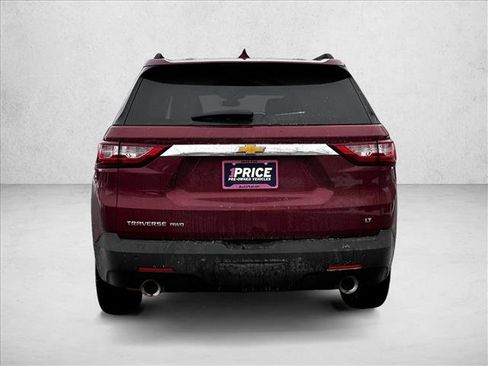 Used 2020 Chevrolet Traverse LT w/ Driver Confidence II Package image 6