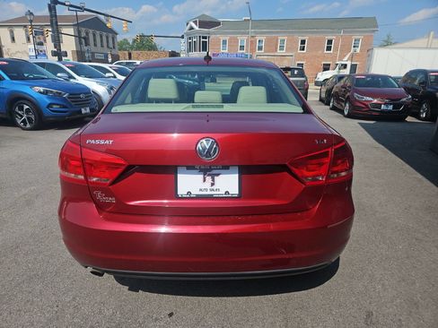 Used 2015 Volkswagen Passat 1.8T Limited Edition FWD image 5
