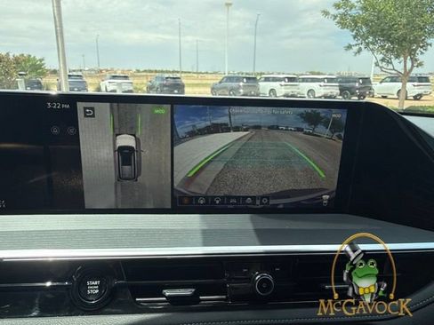 Used 2025 INFINITI QX80 Sensory AWD/4WD image 15