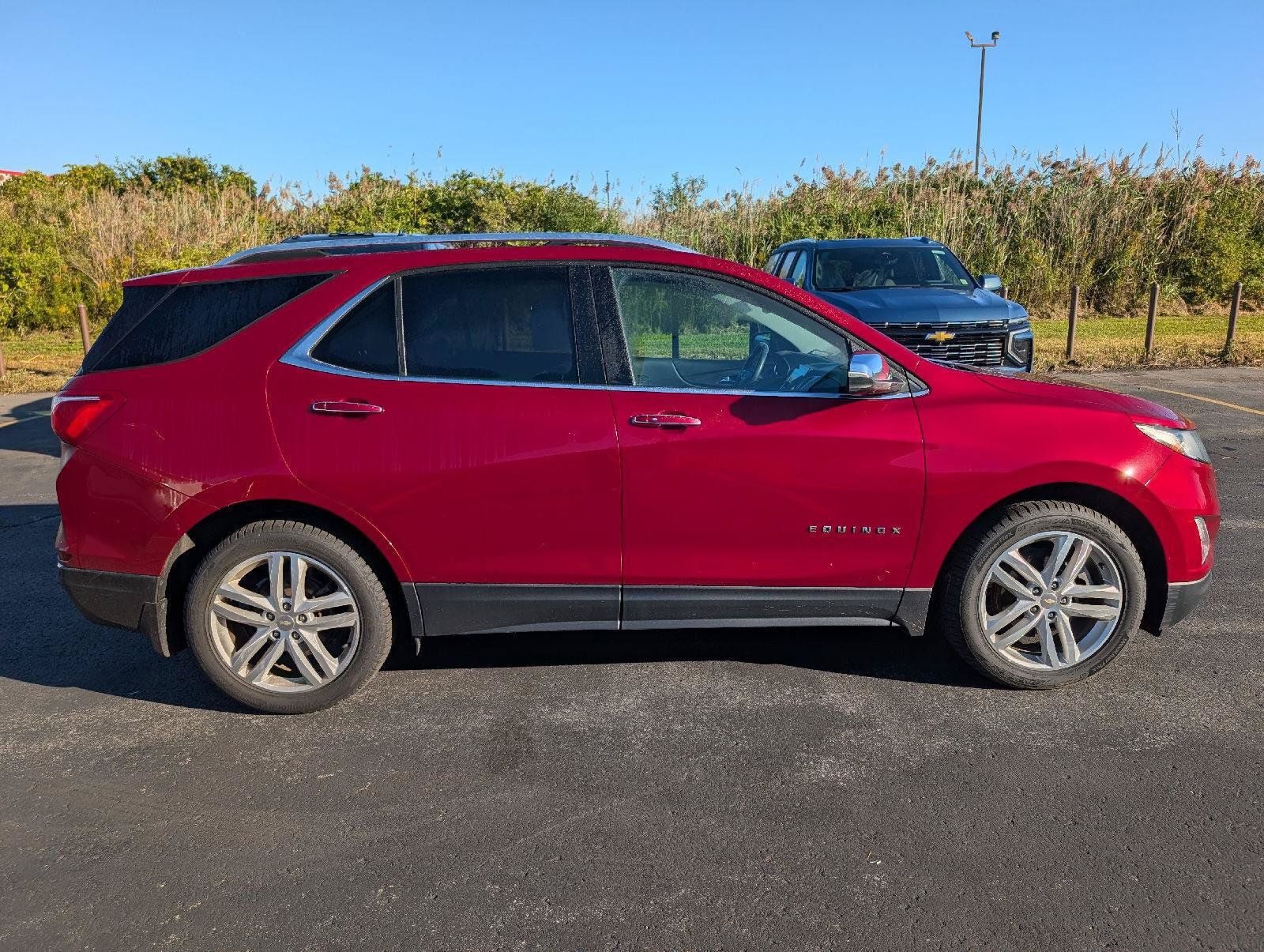 Used 2020 Chevrolet Equinox Premier AWD/4WD image 9