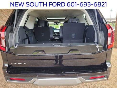 New 2026 Ford Expedition Platinum image 31