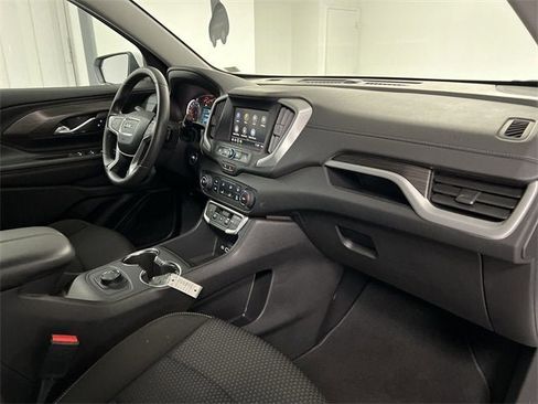 Certified 2024 GMC Terrain SLE image 28