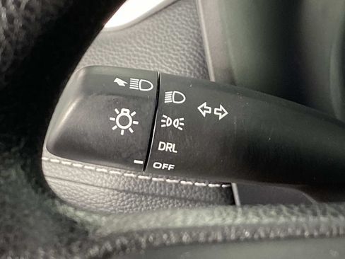 Used 2024 Toyota RAV4 LE AWD/4WD image 17