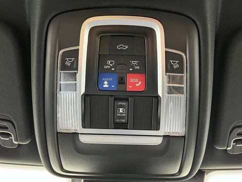 Used 2023 RAM 1500 Laramie AWD/4WD image 20