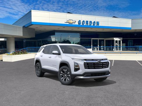 New 2026 Chevrolet Equinox LT w/ Convenience Package II image 1