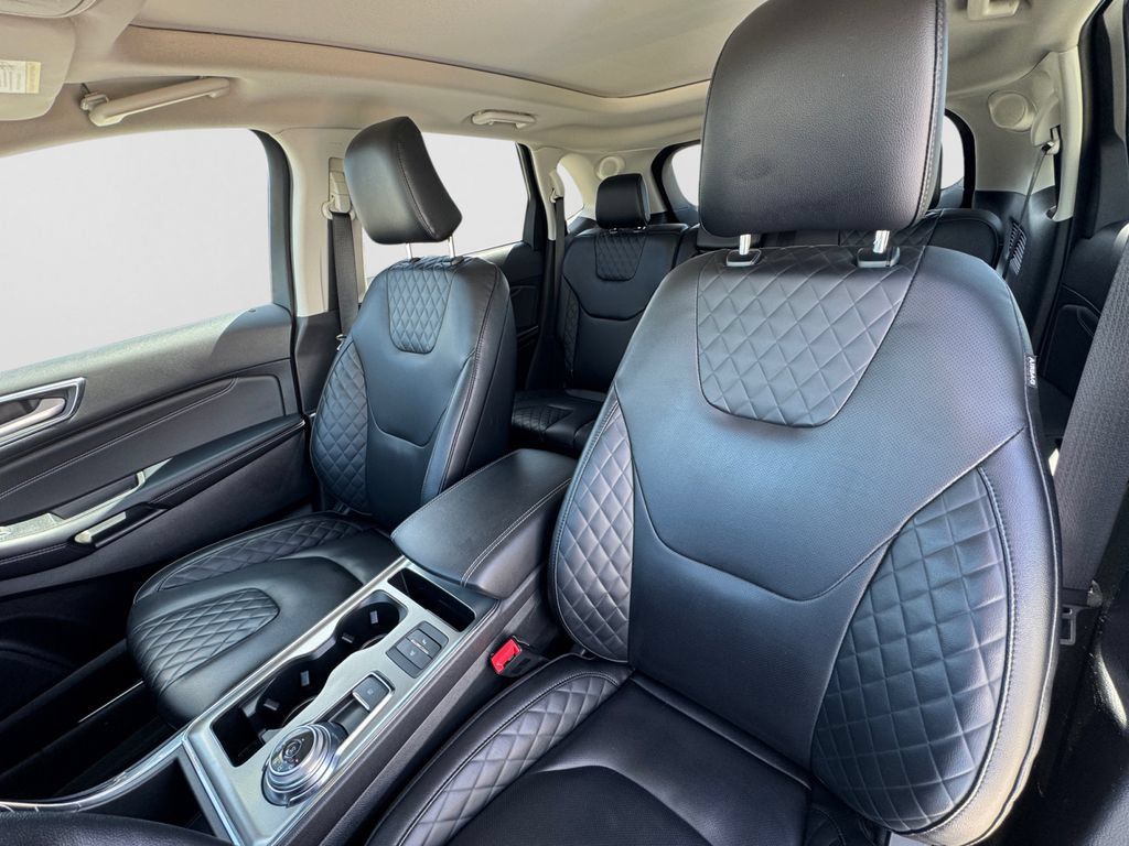 Used 2024 Ford Edge Titanium w/ Equipment Group 301A AWD/4WD image 19