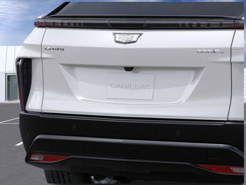 New 2025 Cadillac Lyriq Sport image 15
