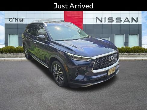 Used 2023 INFINITI QX60 Sensory w/ Cargo Package AWD/4WD image 1