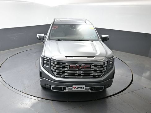 Used 2023 GMC Sierra 1500 Denali w/ Denali Reserve Package AWD/4WD image 18