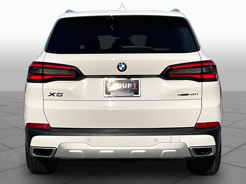 Used 2021 BMW X5 sDrive40i w/ Premium Package RWD image 4