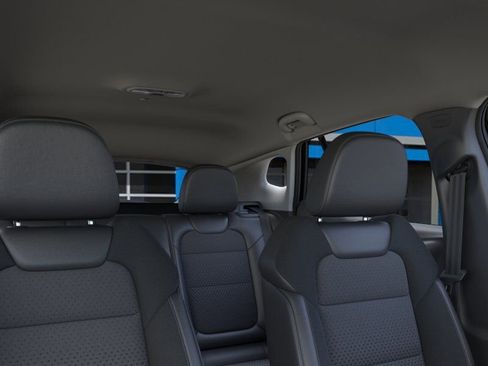 New 2026 Chevrolet Trax LT w/ LT Convenience Package FWD image 24
