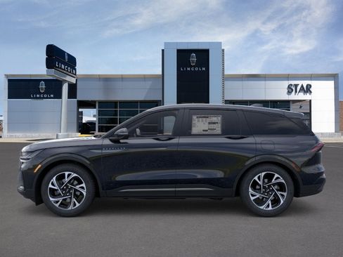 New 2026 Lincoln Nautilus Premier w/ Equipment Group 102A AWD/4WD image 3