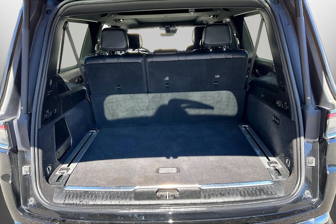 Certified 2024 Jeep Grand Wagoneer L 4WD image 27