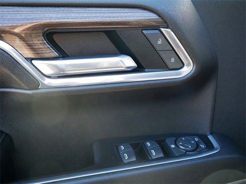 Used 2022 Chevrolet Silverado 1500 RST image 8