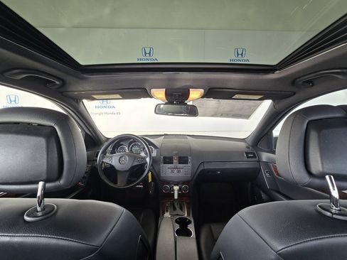 Used 2011 Mercedes-Benz C 300 Sedan image 10