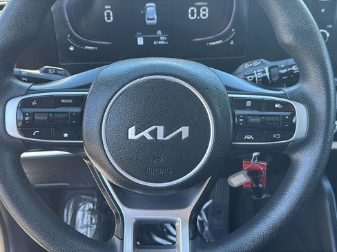 Used 2023 Kia Sportage LX image 15